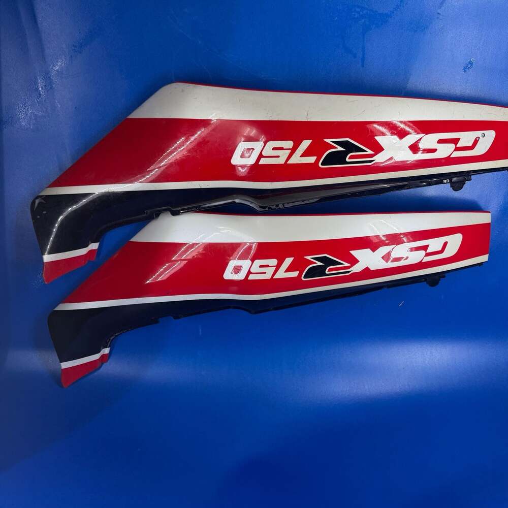 Pair of Suzuki GSX-R 750 1988 Model Rear Frame Side Panels